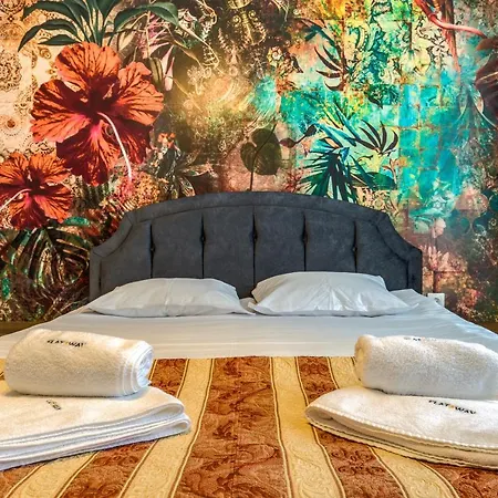 Colors Of Nature In Stylish Flat In By Flat Mаnager アパート