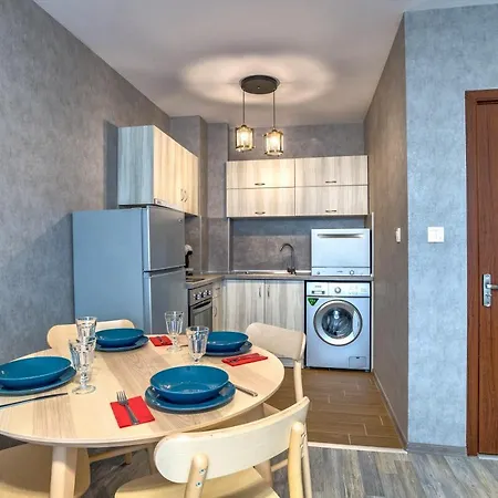 Colors Of Nature In Stylish Flat In By Flat Mаnager * パンポロボ